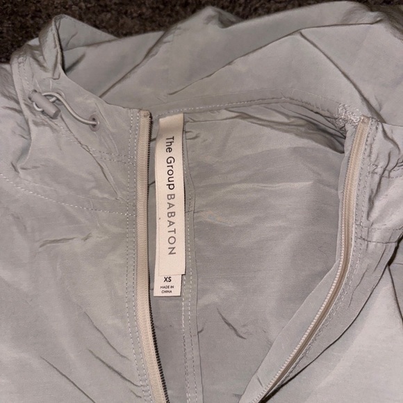 The group babaton zip up - Picture 3 of 4